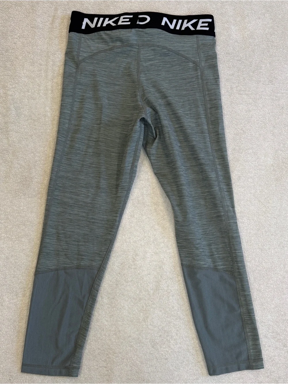 Nike PRO Womens Size Medium Midrise Crop Leggings Pant Mesh Panels Gray